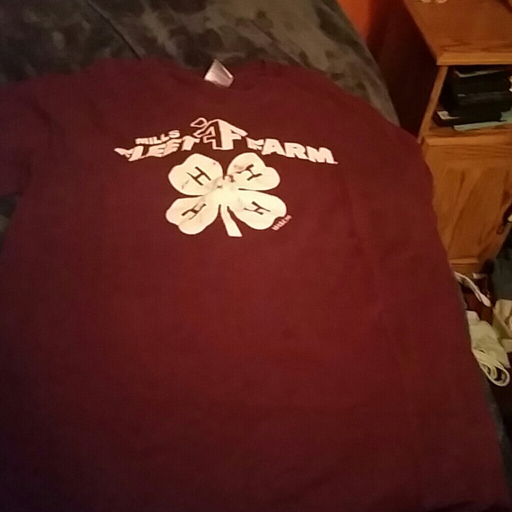 Short sleeve shirt